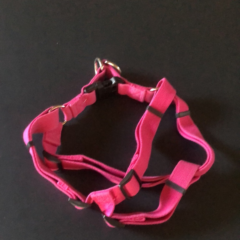 Coastal Comfort Dog  Harness Sz Small/Medium, Hot Pink, Well-made and like new